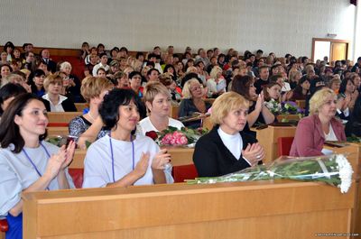 Поздравление для воспитателя в детском саду Поздравление для воспитателя в детском саду